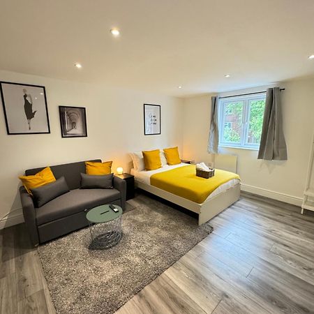 En-Suite Bedroom For Up To 4! Sofa Bed - Near Stratford Londra Exterior foto