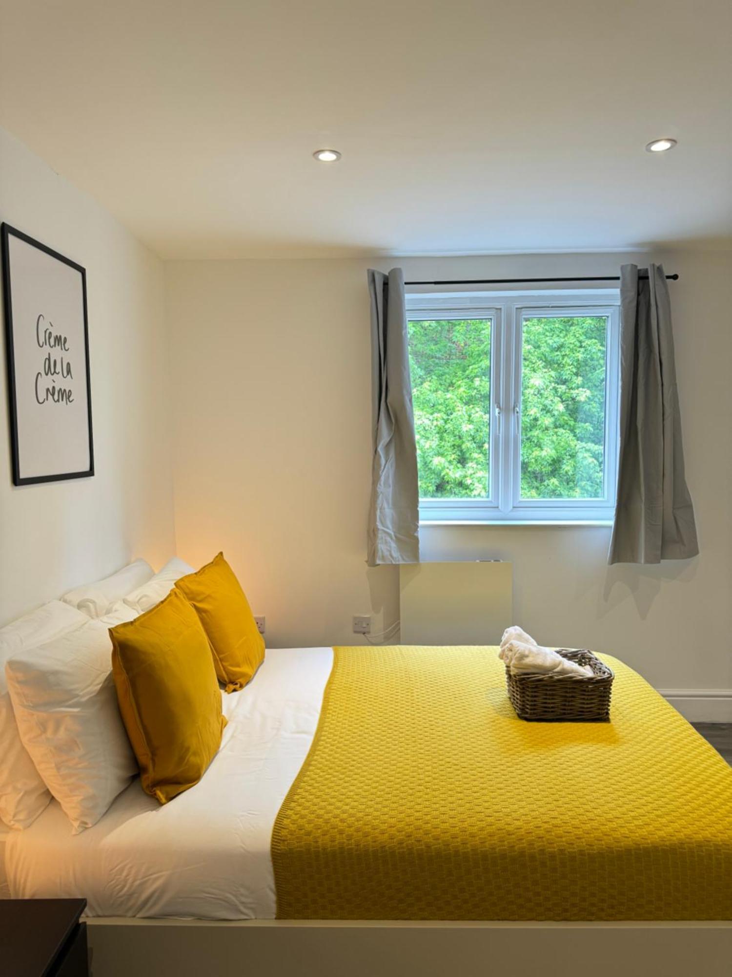 En-Suite Bedroom For Up To 4! Sofa Bed - Near Stratford Londra Exterior foto
