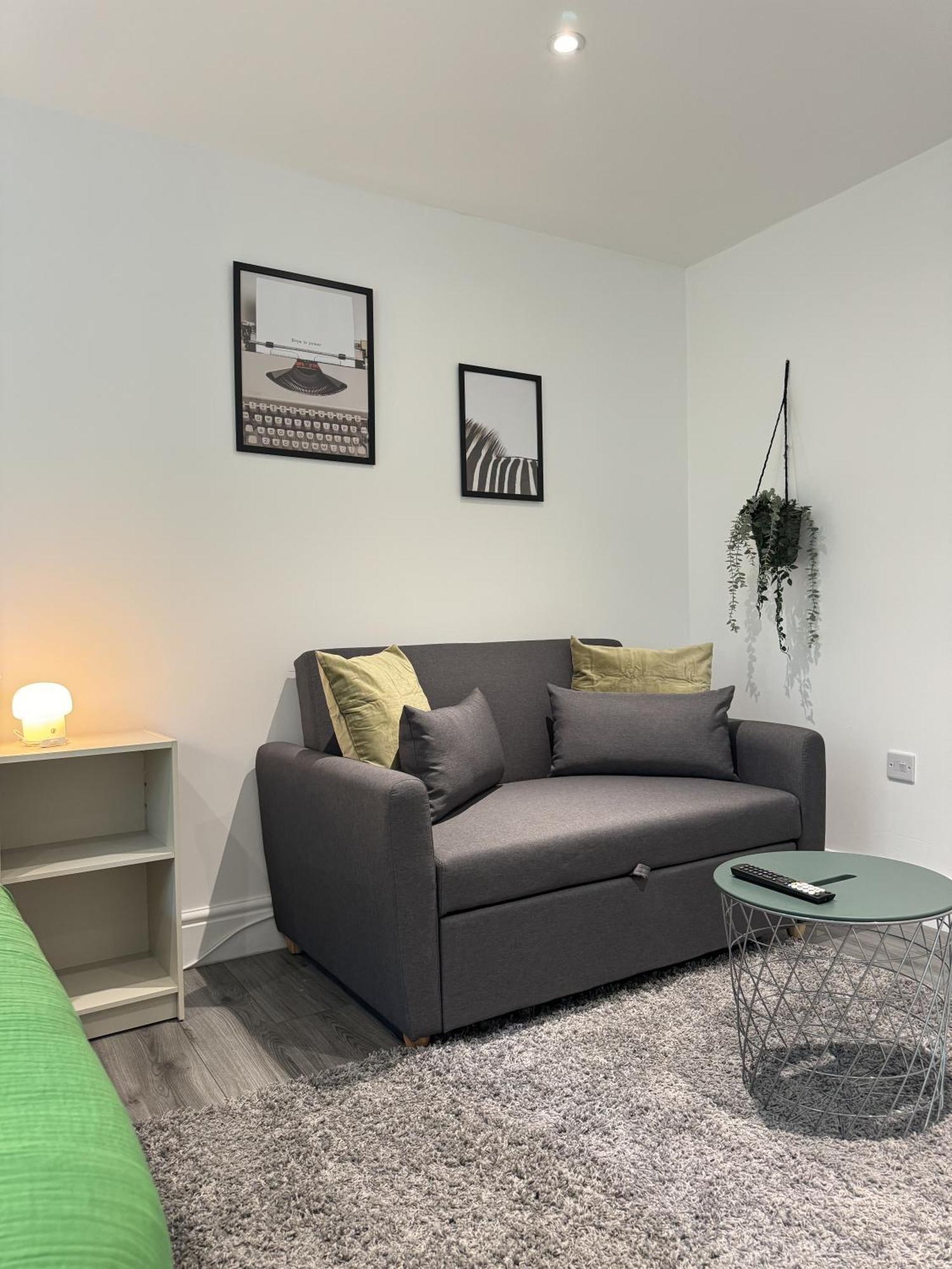 En-Suite Bedroom For Up To 4! Sofa Bed - Near Stratford Londra Exterior foto