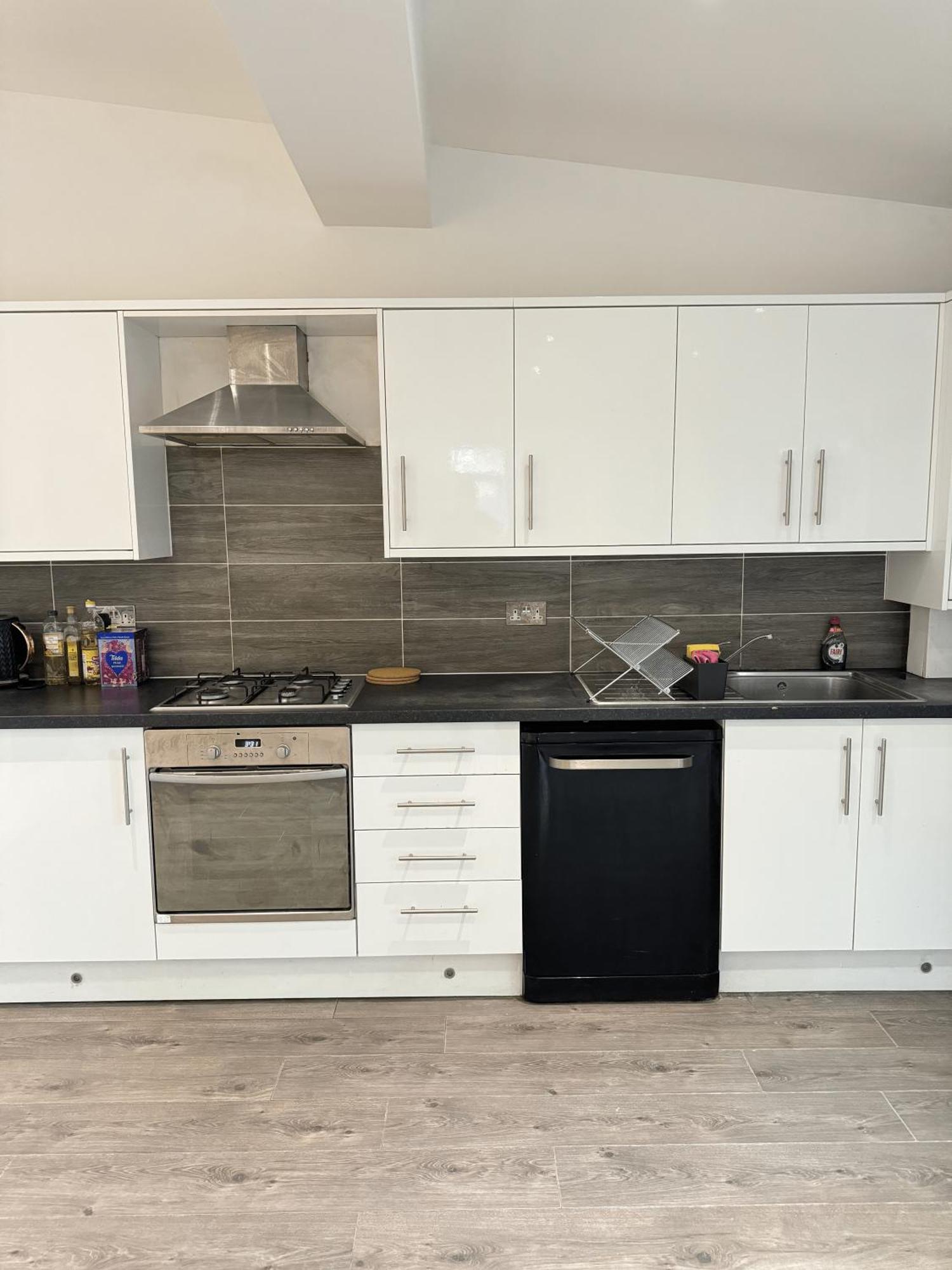 En-Suite Bedroom For Up To 4! Sofa Bed - Near Stratford Londra Exterior foto