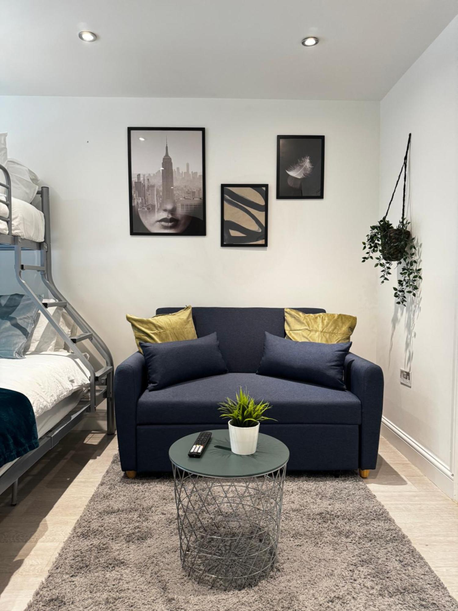 En-Suite Bedroom For Up To 4! Sofa Bed - Near Stratford Londra Exterior foto