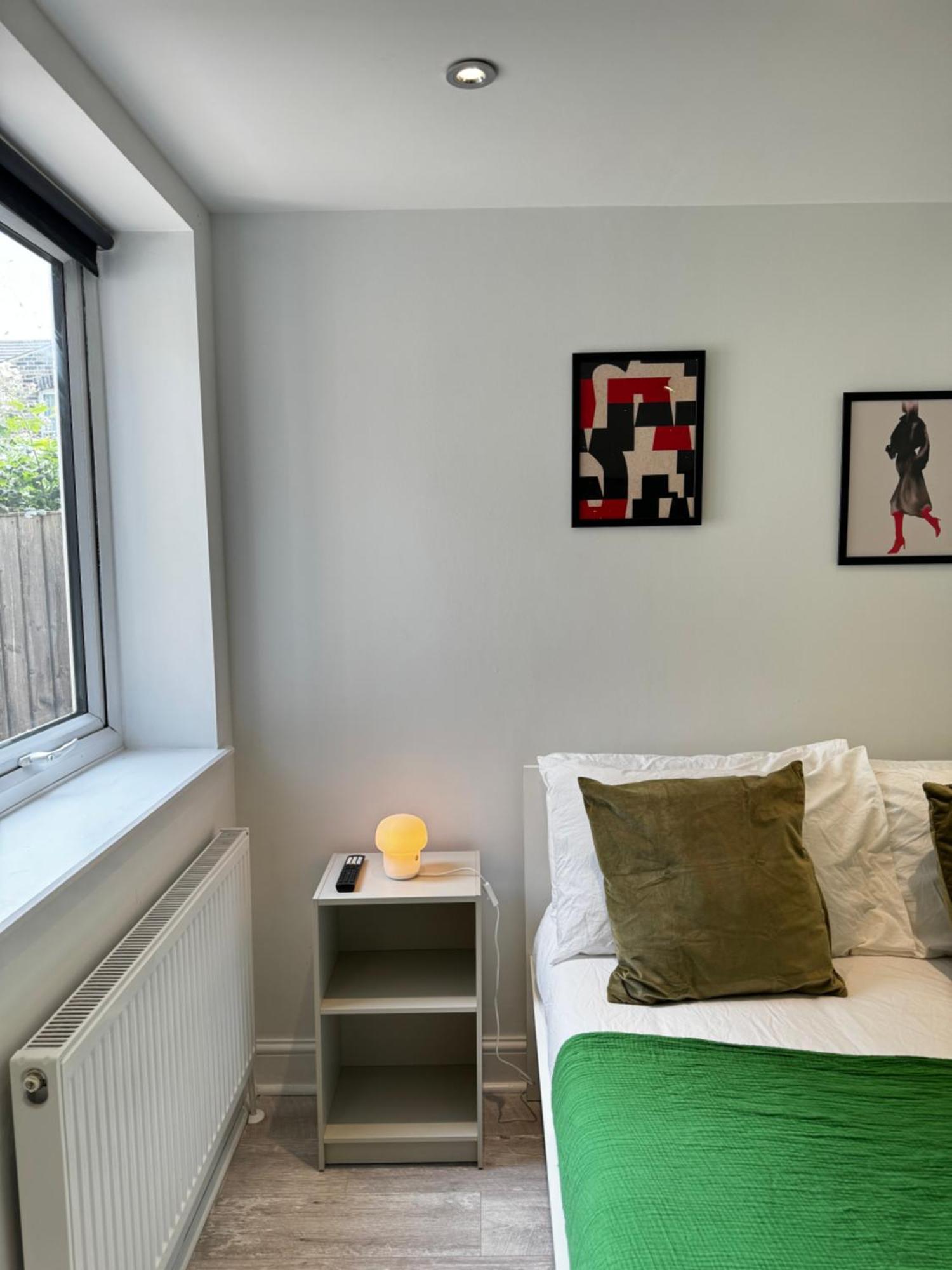 En-Suite Bedroom For Up To 4! Sofa Bed - Near Stratford Londra Exterior foto